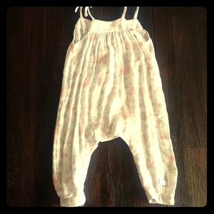 Infant sleeveless jumpsuit